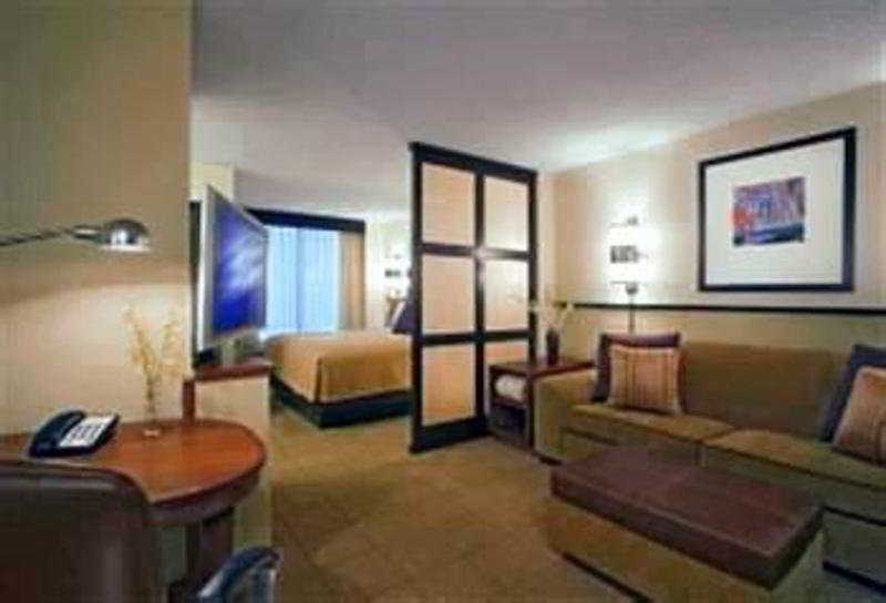 Hyatt Place Albuquerque Airport Экстерьер фото